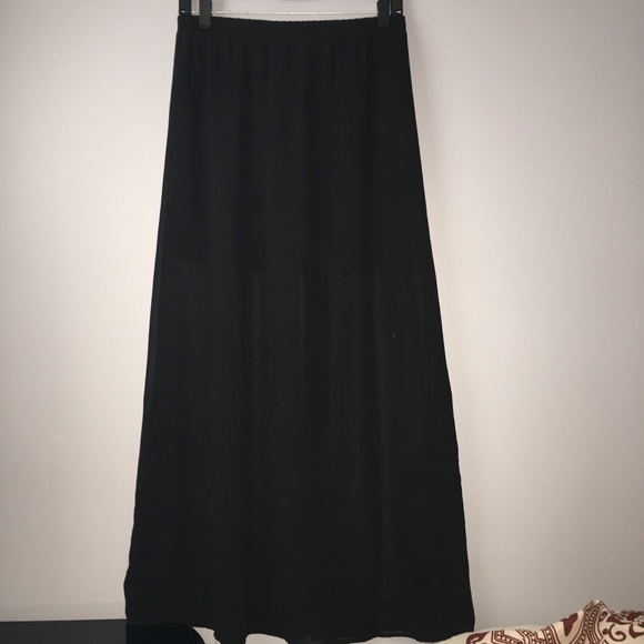 NOT FOR SALE RN! DONT BUY! Black Forever 21 Maxi Skirt Size Large - Picture 5 of 7